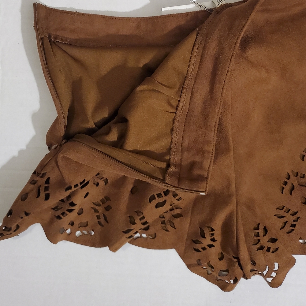 NWT!Leshop Brown Ria Laser Out Scallop Edge Shorts - Picture 4 of 11